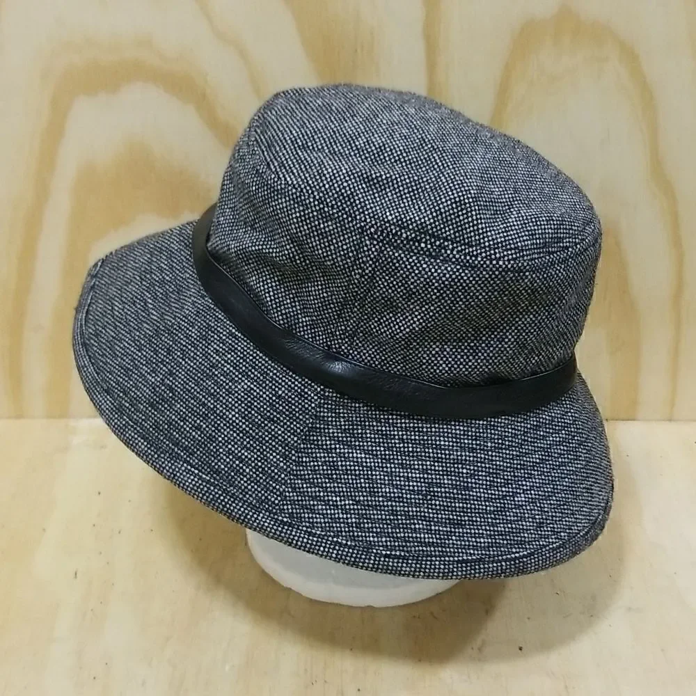 Banana Republic Tweed Bucket Hat Sz Small/Med ( Unisex )